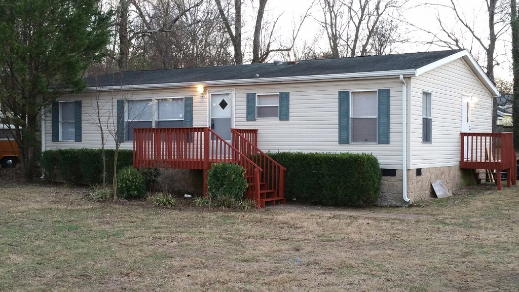 122 East Palestine Ave  Madison, Tennessee 37122